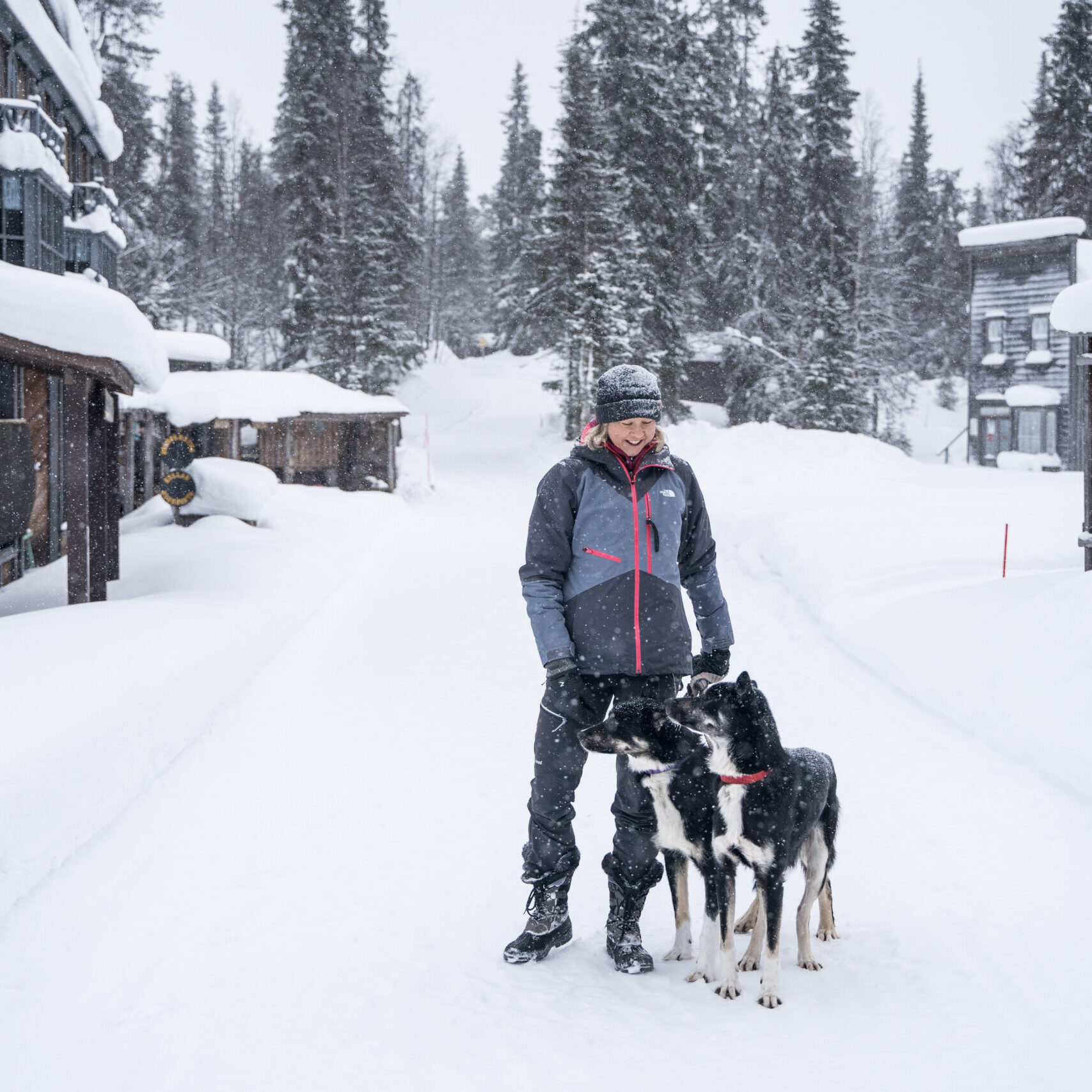 Rachel and her two Alaskan Huskies Bobby and Quint